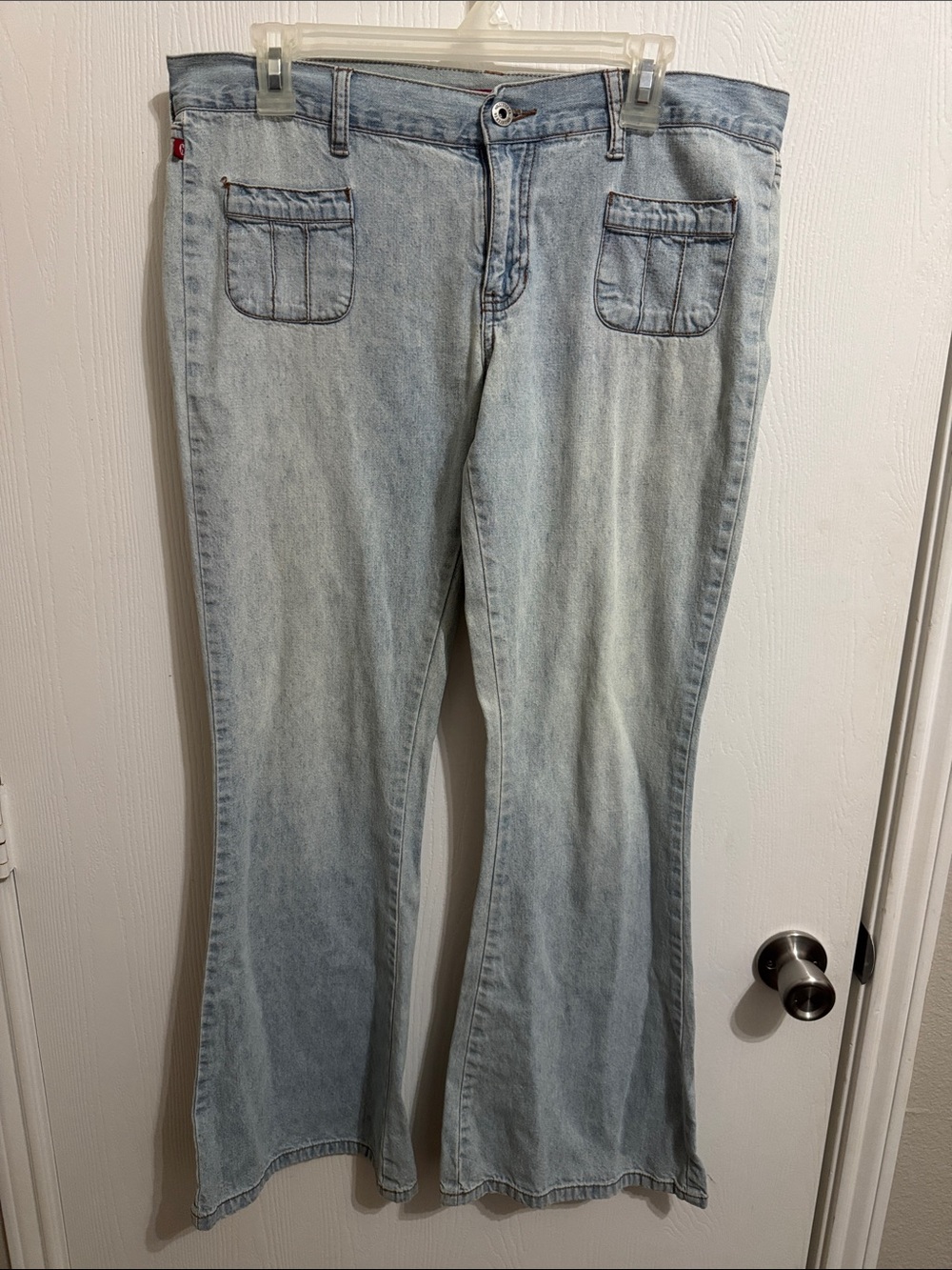 Hollister Y2K Low Rise Light Wash Flare Jeans Cotton Women’s 8 Patch Pockets